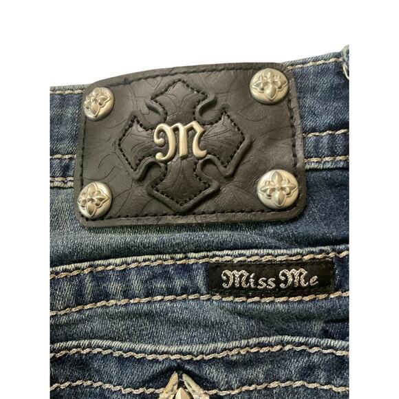 Miss Me Signature Jeans Women Size 28 Bootcut Pockets Rhinestones Whiskers Denim - Picture 9 of 12